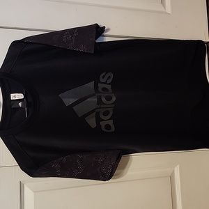 Men's Adidas tshirt, XL, Black.